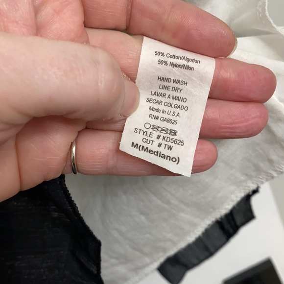 EUC•Fun Pleated Cocktail Dress - Picture 7 of 9